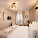 Arc De Triomphe - Prestige With Lift For 5 Paris
