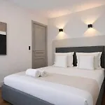 Arc De Triomphe - Prestige With Lift For 5 * Paris
