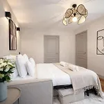 Daire Arc De Triomphe - Prestige With Lift For 5