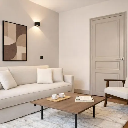 Daire Arc De Triomphe - Prestige With Lift For 5