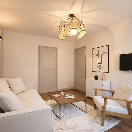Arc De Triomphe - Prestige With Lift For 5 Daire Paris