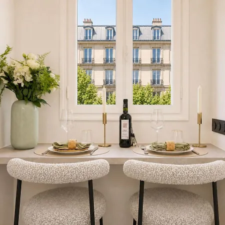 Arc De Triomphe - Prestige With Lift For 5 * Paris