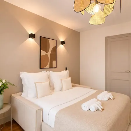 Arc De Triomphe - Prestige With Lift For 5 * Paris